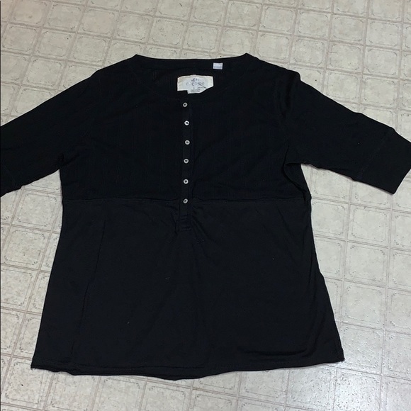 3/4 sleeve little black top - Picture 1 of 7